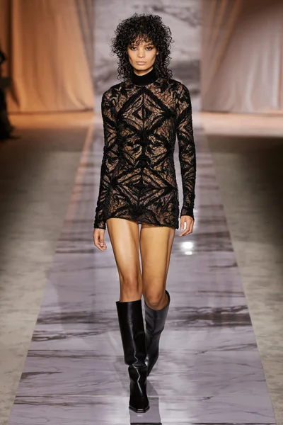 Look 35